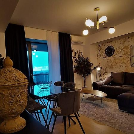 Prime Location, Sea View Flat Near The Beach Apartment Констанца Екстериор снимка