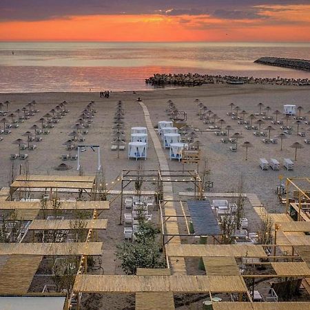 Prime Location, Sea View Flat Near The Beach Apartment Констанца Екстериор снимка